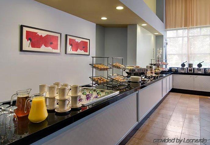 Springhill Suites By Marriott Chicago Southwest At Burr Ridge Hinsdale Restaurace fotografie